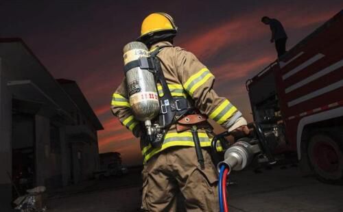 一级消防工程师报考告知与承诺主要内容有哪些？